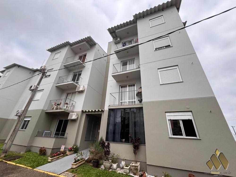 Apartamento semimobiliado no Vila Nova